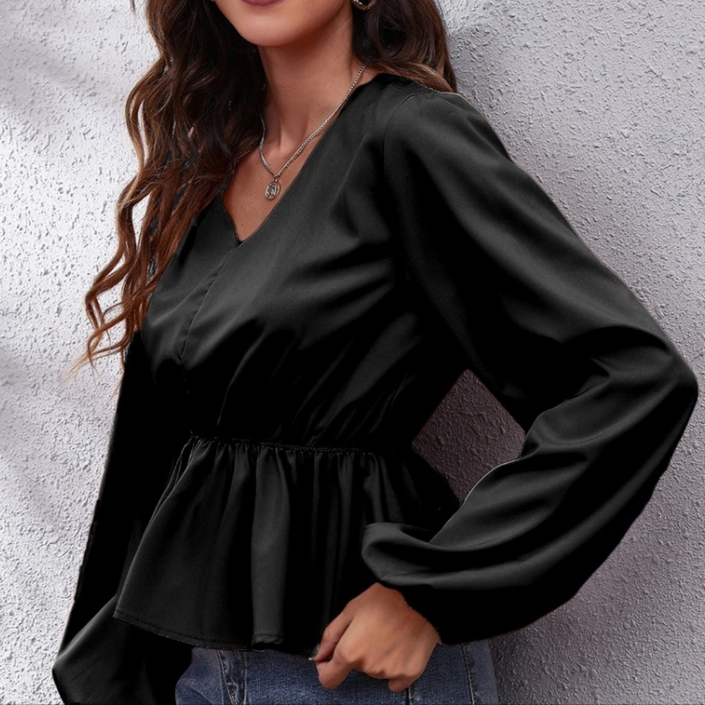 Black V-Neck Peplum Top with Stylish Balloon Sleeves - Picture 5 of 10